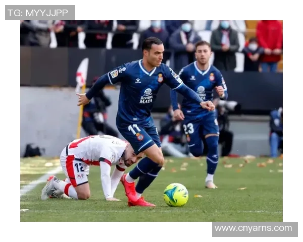 西班牙与意大利小组赛精彩对决谁能笑到最后引发球迷热议 西班牙与意大利小组赛精彩对决谁能笑到最后引发球迷热议